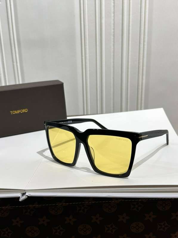 Picture of Tom Ford Sunglasses _SKUfw56613908fw